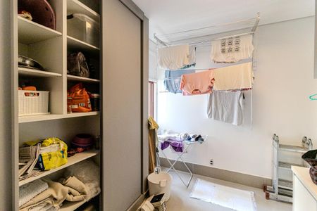 Apartamento à venda com 220m², 3 quartos e 2 vagasÁrea de Serviço