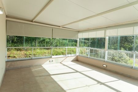 Casa de condomínio à venda com 329m², 4 quartos e 5 vagasVaranda Suíte master