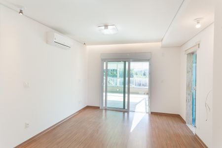 Casa de condomínio à venda com 329m², 4 quartos e 5 vagasSuíte master