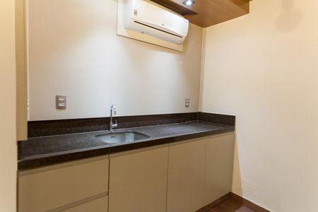 Casa de condomínio à venda com 329m², 4 quartos e 5 vagasadega