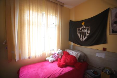 Apartamento à venda com 87m², 3 quartos e 1 vagaQuarto 2