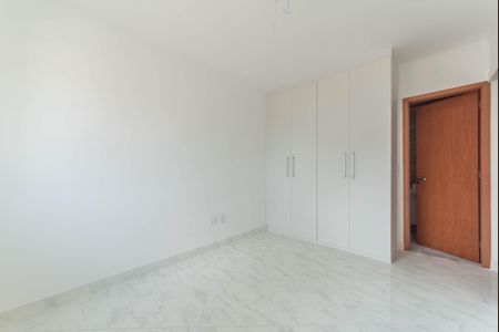 Apartamento à venda com 63m², 2 quartos e 1 vaga Apartamento à venda com 63m², 2 quartos e 1 vagaSuíte