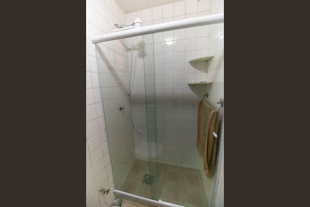 Casa de condomínio à venda com 310m², 4 quartos e 3 vagas Casa de condomínio à venda com 310m², 4 quartos e 3 vagasBanheiro da Suíte 2