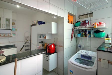 Apartamento à venda com 136m², 3 quartos e 1 vagaÁrea de Serviço