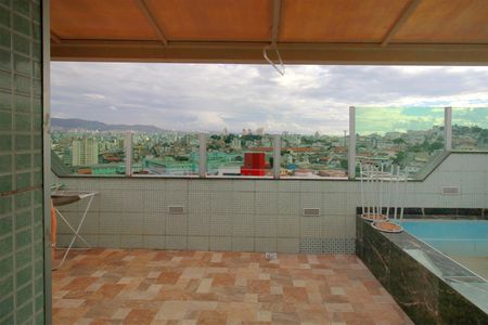 Apartamento à venda com 136m², 3 quartos e 1 vagaCobertura