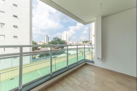 Apartamento à venda com 63m², 2 quartos e 1 vaga Apartamento à venda com 63m², 2 quartos e 1 vagaVaranda