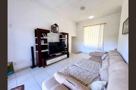 Casa de condomínio à venda com 460m², 4 quartos e 4 vagasSala de TV