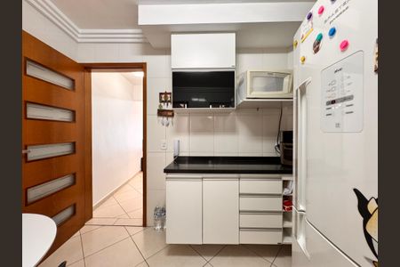 Casa à venda com 84m², 2 quartos e 2 vagas Casa à venda com 84m², 2 quartos e 2 vagasCozinha