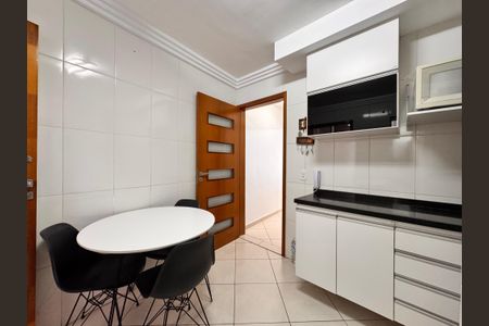 Casa à venda com 84m², 2 quartos e 2 vagas Casa à venda com 84m², 2 quartos e 2 vagasCozinha