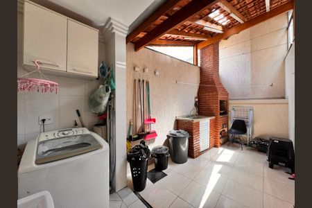 Casa à venda com 84m², 2 quartos e 2 vagas Casa à venda com 84m², 2 quartos e 2 vagasLavanderia