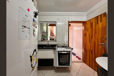 Casa à venda com 84m², 2 quartos e 2 vagas Casa à venda com 84m², 2 quartos e 2 vagasCozinha