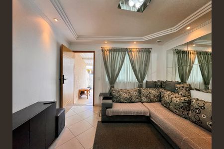 Casa à venda com 84m², 2 quartos e 2 vagas Casa à venda com 84m², 2 quartos e 2 vagasSala