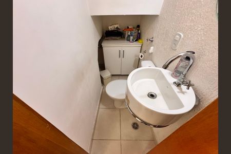 Casa à venda com 84m², 2 quartos e 2 vagas Casa à venda com 84m², 2 quartos e 2 vagasLavabo