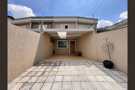 Casa à venda com 84m², 2 quartos e 2 vagas Casa à venda com 84m², 2 quartos e 2 vagasGaragem