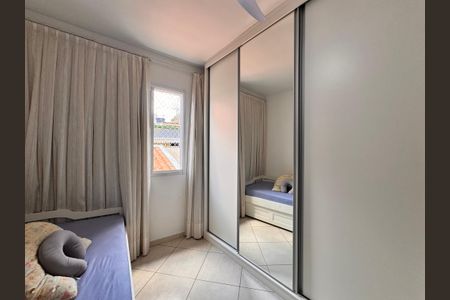 Casa à venda com 84m², 2 quartos e 2 vagas Casa à venda com 84m², 2 quartos e 2 vagasQuarto 2