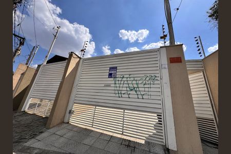 Casa à venda com 84m², 2 quartos e 2 vagas Casa à venda com 84m², 2 quartos e 2 vagasFachada + plaquinha