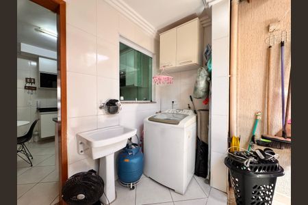 Casa à venda com 84m², 2 quartos e 2 vagas Casa à venda com 84m², 2 quartos e 2 vagasLavanderia