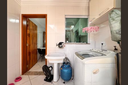 Casa à venda com 84m², 2 quartos e 2 vagas Casa à venda com 84m², 2 quartos e 2 vagasLavanderia