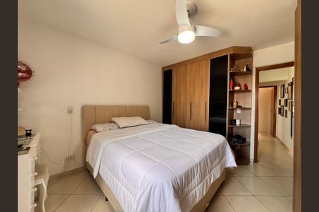 Casa à venda com 84m², 2 quartos e 2 vagas Casa à venda com 84m², 2 quartos e 2 vagasQuarto 1