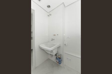 Apartamento à venda com 95m², 3 quartos e 2 vagas Apartamento à venda com 95m², 3 quartos e 2 vagasLavanderia