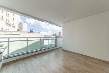 Apartamento à venda com 95m², 3 quartos e 2 vagas Apartamento à venda com 95m², 3 quartos e 2 vagasVaranda