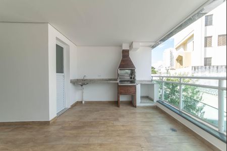Apartamento à venda com 95m², 3 quartos e 2 vagas Apartamento à venda com 95m², 3 quartos e 2 vagasVaranda