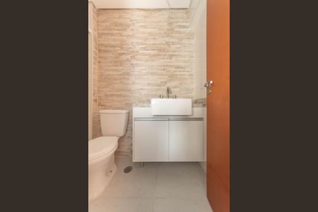 Apartamento à venda com 95m², 3 quartos e 2 vagas Apartamento à venda com 95m², 3 quartos e 2 vagasBanheiro da Suíte