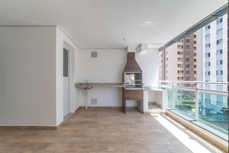 Apartamento à venda com 95m², 3 quartos e 2 vagas Apartamento à venda com 95m², 3 quartos e 2 vagasVaranda