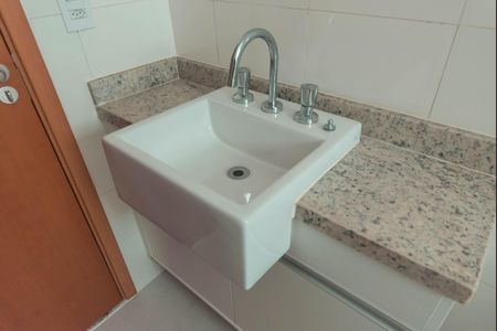 Apartamento à venda com 95m², 3 quartos e 2 vagas Apartamento à venda com 95m², 3 quartos e 2 vagasBanheiro Social