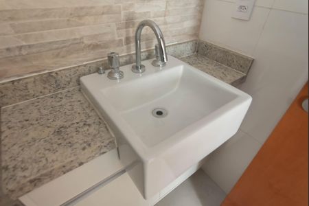 Apartamento à venda com 95m², 3 quartos e 2 vagas Apartamento à venda com 95m², 3 quartos e 2 vagasBanheiro da Suíte