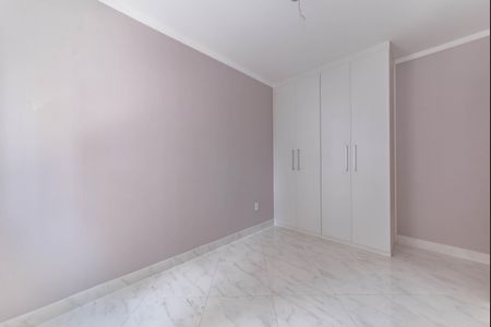 Apartamento à venda com 95m², 3 quartos e 2 vagas Apartamento à venda com 95m², 3 quartos e 2 vagasQuarto 2