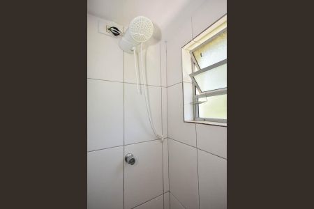 Apartamento à venda com 78m², 3 quartos e 1 vaga Apartamento à venda com 78m², 3 quartos e 1 vagaChuveiro do Banheiro da Suíte
