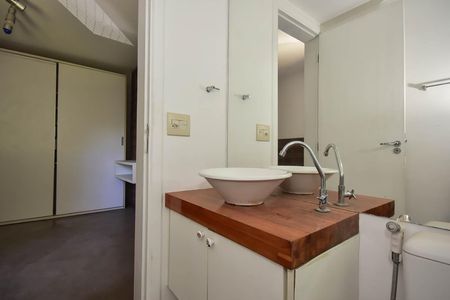 Apartamento à venda com 78m², 3 quartos e 1 vaga Apartamento à venda com 78m², 3 quartos e 1 vagaBanheiro Suíte