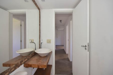 Apartamento à venda com 78m², 3 quartos e 1 vaga Apartamento à venda com 78m², 3 quartos e 1 vagaBanheiro