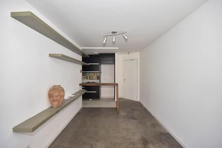 Apartamento à venda com 78m², 3 quartos e 1 vaga Apartamento à venda com 78m², 3 quartos e 1 vagaSala