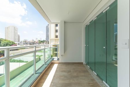 Apartamento à venda com 63m², 2 quartos e 1 vaga Apartamento à venda com 63m², 2 quartos e 1 vagaVaranda