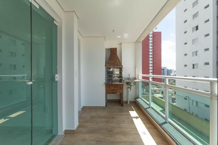 Apartamento à venda com 63m², 2 quartos e 1 vaga Apartamento à venda com 63m², 2 quartos e 1 vagaVaranda