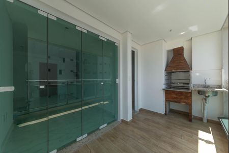 Apartamento à venda com 63m², 2 quartos e 1 vaga Apartamento à venda com 63m², 2 quartos e 1 vagaVaranda