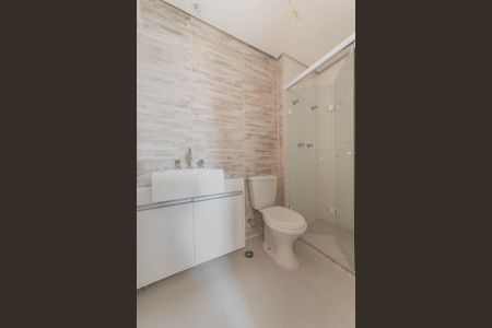 Apartamento à venda com 95m², 3 quartos e 2 vagas Apartamento à venda com 95m², 3 quartos e 2 vagasBanheiro da Suíte