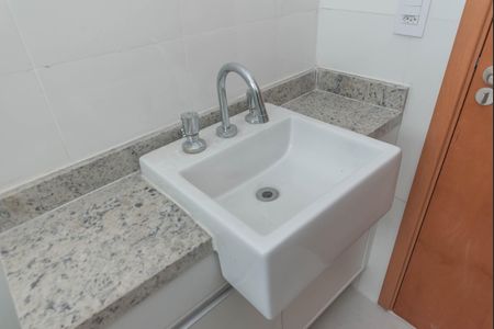 Apartamento à venda com 95m², 3 quartos e 2 vagas Apartamento à venda com 95m², 3 quartos e 2 vagasBanheiro Social