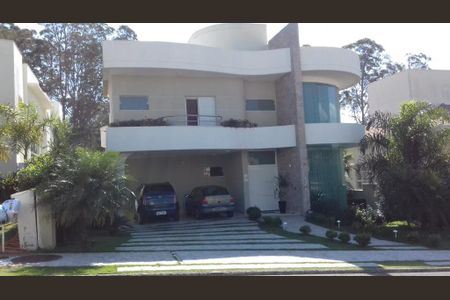 Casa de condomínio à venda com 560m², 4 quartos e 4 vagas