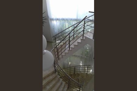 Casa de condomínio à venda com 560m², 4 quartos e 4 vagas