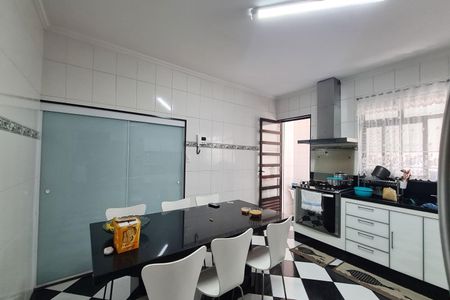 Casa à venda com 185m², 3 quartos e 3 vagasCozinha
