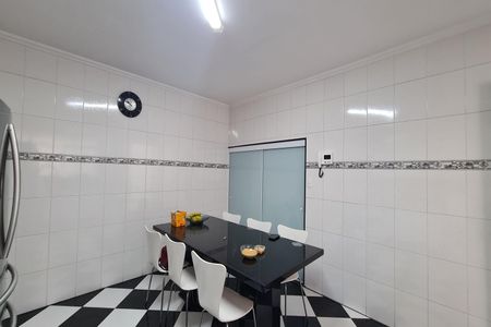 Casa à venda com 185m², 3 quartos e 3 vagasCozinha