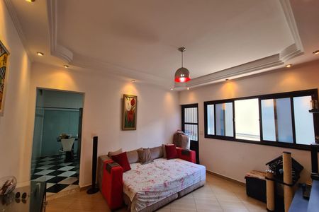 Casa à venda com 185m², 3 quartos e 3 vagasSala