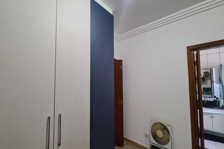 Casa à venda com 185m², 3 quartos e 3 vagasSuite 3