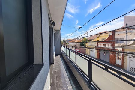 Casa à venda com 185m², 3 quartos e 3 vagasVaranda Suite 1