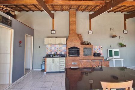 Casa à venda com 185m², 3 quartos e 3 vagasChurrasqueira