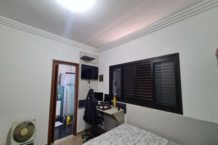 Casa à venda com 185m², 3 quartos e 3 vagasSuite 3