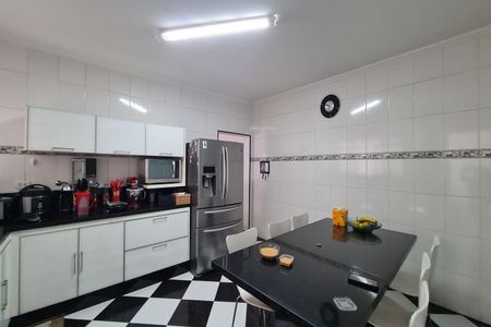 Casa à venda com 185m², 3 quartos e 3 vagasCozinha